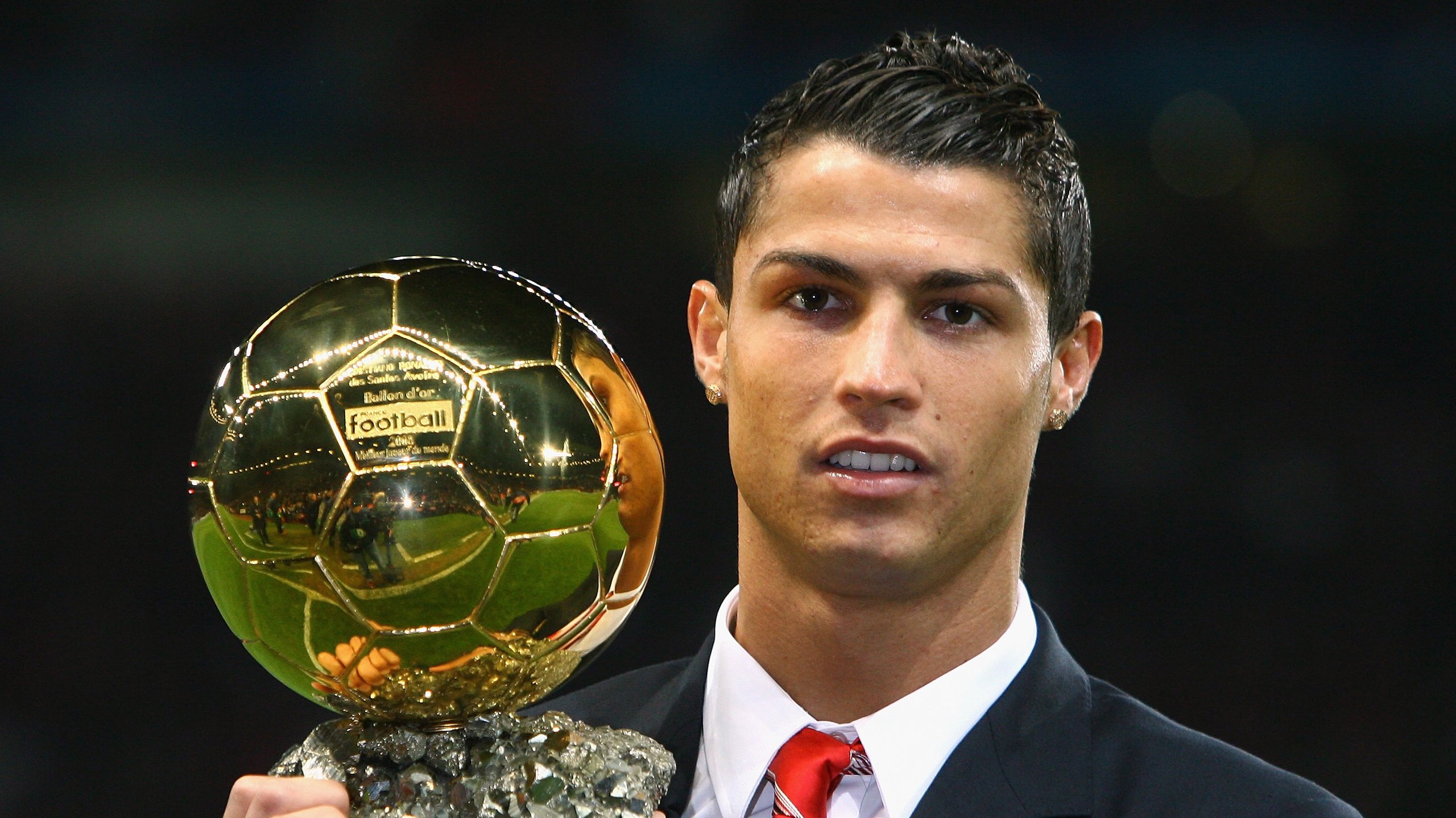 乌拉圭男足在巴黎奥运会比赛中以4-0战胜美国，乌拉圭男足世界排名