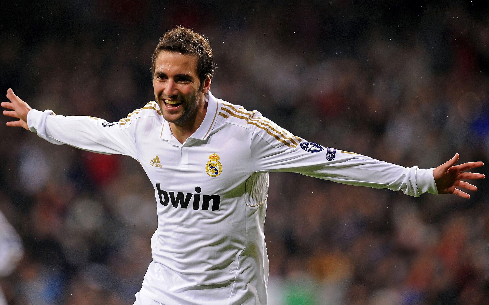 意甲比赛，球员们讲述战术调整中个人责任感的提升，意甲防守